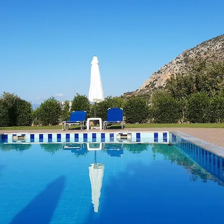 Family With Private Pool *